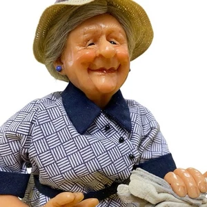 Miss Bea from Nana’s Family Dolls by Richard Simmons - Picture 1 of 6