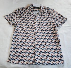 French Connection 708089 Mens Geo Short Sleeve Casual Button Up Shirt Size M New - Picture 1 of 8