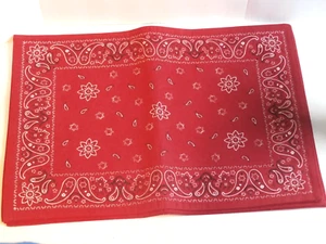 Bandana Fabric Placemats Red & White Paisley Set of 4 Country Farmhouse Cottage - Picture 1 of 8