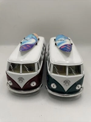 2 X VW Kinsmart Vans 1962 Pull Back - Image 1 of 4