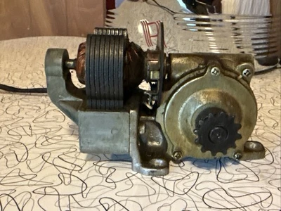 AMI D40 E40 F40 Record Transfer Motor Tested Not Working for Parts or Restore - Image 1 of 4