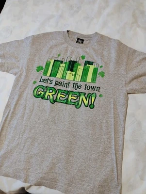 Jerry Leigh Large T-Shirt St. Patrick's Day Puff Print Paint The Town Green - Image 1 of 4