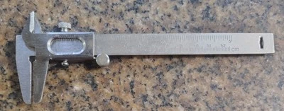 🗽VINTAGE 6" VERNIER CALIPER - Image 1 of 4