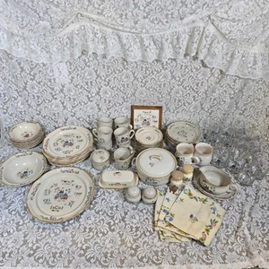 HUGE LOT OF Vintage International Heartland Dishes, Cups, Plates - Picture 1 of 20