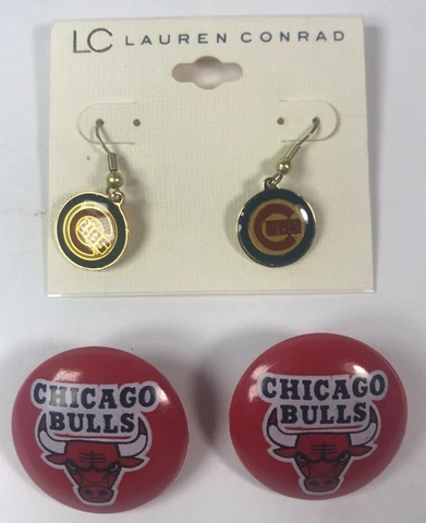 2 Pair of Chicago Earrings Bulls and Cubs Cover
