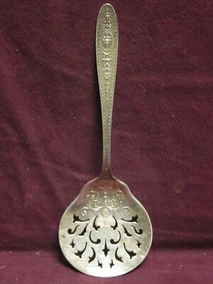 SERVIDOR INTERNACIONAL DE TOMATE DE MADERA DE CUÑA DE PLATA ESTERLINA 7 3/4" 62g Sin Mono    Foto 1 de 4