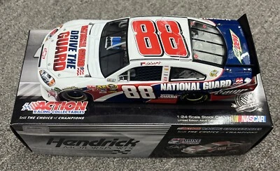 Chevy fundido a presión Dale Earnhardt Jr 2010 Guardia Nacional Drive The Guard 1/24 NASCAR Foto 1 de 4