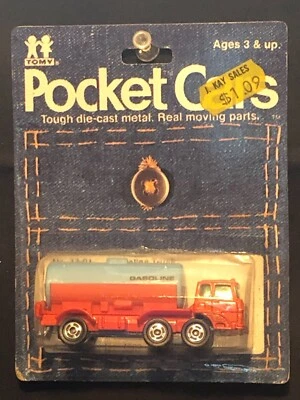 Camión cisterna de gasolina Fuso #77-91 vintage 1974 Tomy Pocket Cars hecho en Japón Foto 1 de 2