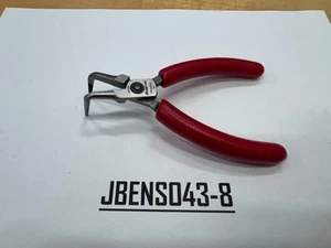 Snap-on Tools NEW RED Soft Grip 5" 90° Bent Needle Nose Precision Pliers P92650A - Picture 1 of 8