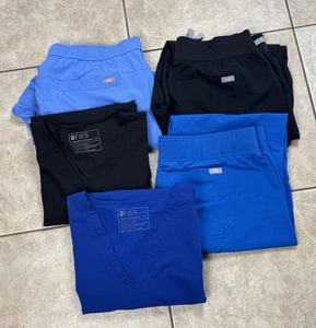 Top donna Figs Technical Scrubs + jogger + pantaloni dritti blu nero taglia XL -lotto/5 - Foto 1 di 4