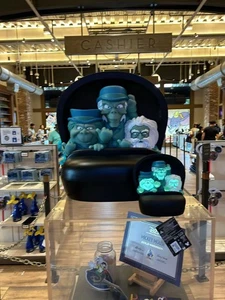 Disney Parks Haunted Mansion Hitchhiking Ghosts Doom Buggy 19.5" Light-Up Figure - Picture 1 of 3