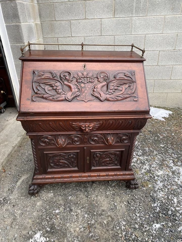 R. J. HORNER CARVED MAHOGANY DROP FRONT DESK Cover