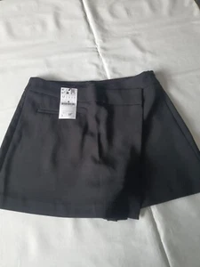 Stradivarius Size Medium Short Skort Black - Picture 1 of 7