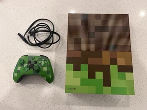 Consola Microsoft Xbox One S Minecraft 1TB verde y marrón con mando - Imagen 1 de 9