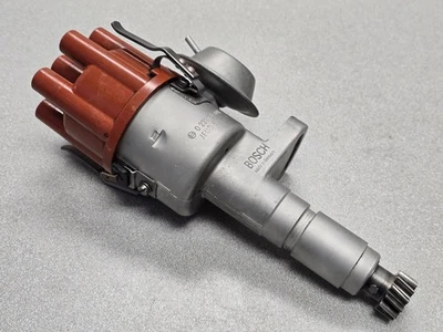 BONITO USADO ORIGINAL BOSCH PORSCHE 911 2.7 JFUD6 DISTRIBUIDOR ROTOR TAPA PUNTOS 530 Foto 1 de 4