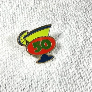 Prendedor de colección de bebida de cóctel empleado restaurante chiles “50” - Imagen 1 de 4
