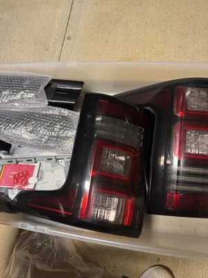 LAND ROVER RANGE ROVER HSE Tail Lights LEFT + RIGHT 2013 2014 2015 2016 2017 OEM - Image 1 of 2