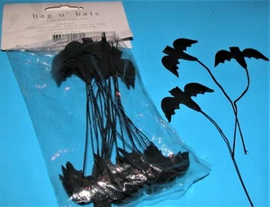 Midwest Bag o Bats, New, Halloween, Autumn, #55172 Poly pac of 25, stiff paper - Picture 1 of 5