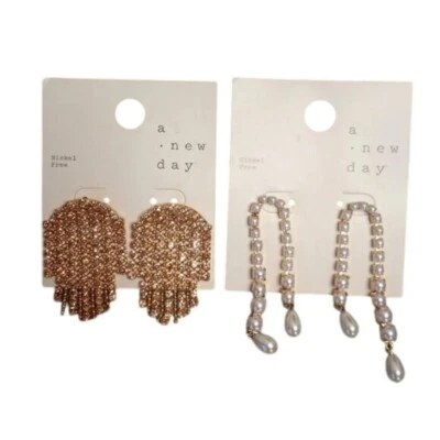 2 pares de pendientes con pedrería y perlas Foto 1 de 4