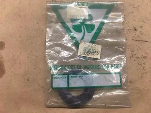Sello del árbol de levas del motor 15-35610 052-0536 se adapta a Triumph TR7 1975-81 de lote antiguo - Imagen 1 de 5
