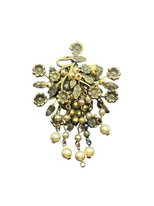 Gold tone flower leaves dangle faux pearl vintage brooch pin - Picture 1 of 13