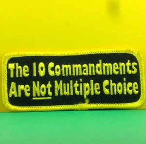 LOS 10 MANDAMIENTOS NO SON OPCIÓN MÚLTIPLE *** Parche bordado de tela *** - Imagen 1 de 2