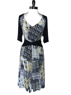 IGIGI Size 12 A-Line Dress Black Yellow White Short Sleeve Stretch Knit Midi - Image 1 of 4