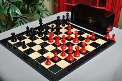 Grandmaster Regal Chess Set, Box & Board Combination - Black & Red Lacquered - Image 1 of 4