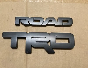2017-2022 Toyota 4Runner "TRD" off "ROAD "Emblem Badge PT413-89170 OEM USED BLK - Picture 1 of 2
