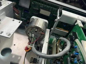 Wiltron Anritsu 6640B-10 26,5 GHz a 40 GHz generatore di segnali di sweep scegli una parte! - Foto 1 di 15