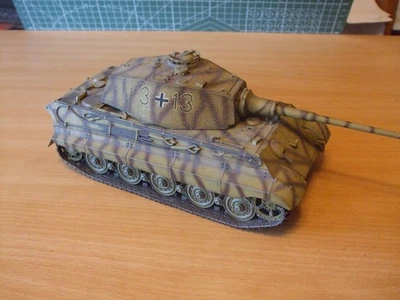 ARMADURA DRAGÓN-TIGRE REY ALEMÁN (ESCALA 1/35) Foto 1 de 4