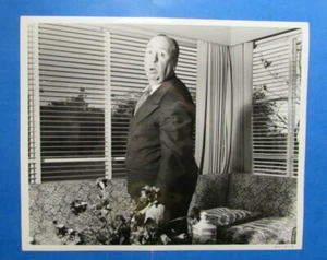 Rare 1940/50's Era ***ALFRED HITCHCOCK*** B&W 8x10 Publicity/PRESS PHOTO/Still - Foto 1 di 5