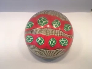 Vintage Italy MURANO Latticino LACE Ribbon Paperweight Green Soccer Ball in Red - Picture 1 of 11