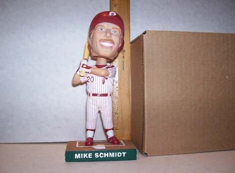 2003 MIKE SCHMIDT PHILADELPHIA PHILLIES BOBBLEHEAD SGA BONUS 1984 SCHMIDT CARD Cover