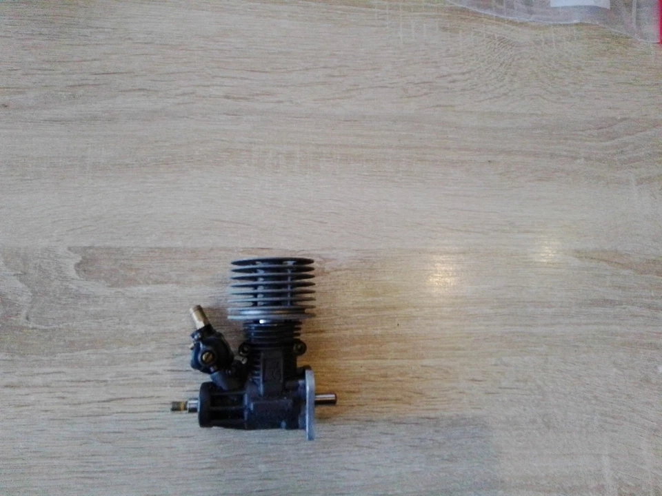 Force 15 Nitro Verbrenner Motor 2,5 ccm  für 1 zu 10 er Modelle ungereinigt ... - Bild 1 von 4