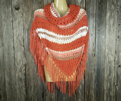 NUEVO Coral Blanco Beige Multi Mano Tejido Chal Envolvente Bufanda Boho Hippie Flecos Foto 1 de 4