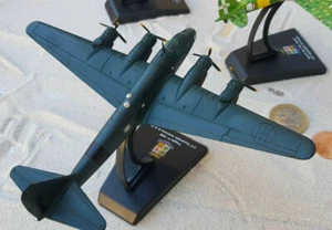 Piaggio P - 108 Bomber Militare Metal Diecast Modelo Yakair Aircraft Avion - Imagen 1 de 7