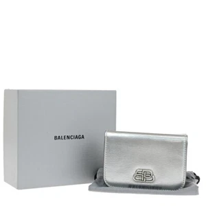 BALENCIAGA BB LOGO MINI TRIPLE CARTERA MONEDERO CUERO PLATA ITALIA 30YF007 - Imagen 1 de 15
