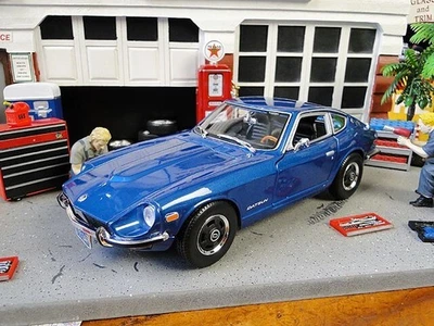 Maisto 1971 Datsun 240Z Diecast Miniature 1 18 Scale (Blue) American Goods Ameri - Image 1 of 4