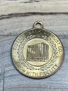 Fidelity Bank & Trust Co. Indianapolis Ind. Schlüsselanhänger *B934 - Bild 1 von 2