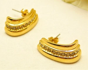 AVON CRYSTAL RHINESTONE GOLD TONE EARRINGS - Picture 1 of 4