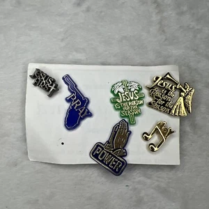 Vintage Lot Of 6 Jesus Christmas Lapel Pins Plastic Gold Tone Brooch - Picture 1 of 8
