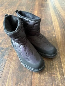 NEW Helly Hansen Beloved 2.0 Insulated Snow Boots Size 8.5 Black - Picture 1 of 5