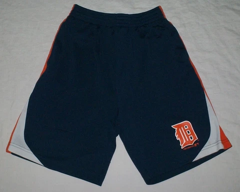 Kids Detroit Tigers Shorts Size Large 10/12 Cover