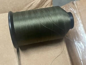 U.S MILITARY SPOOL OD NYLON MACHINE THREAD SOFT FINISH 900 YDS - Picture 1 of 3
