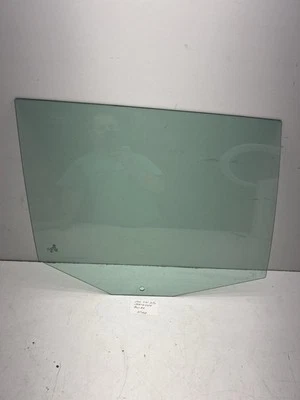 Volkswagen Jetta Wagon 2010-2014 puerta trasera derecha ventana vidrio OEM. Foto 1 de 4