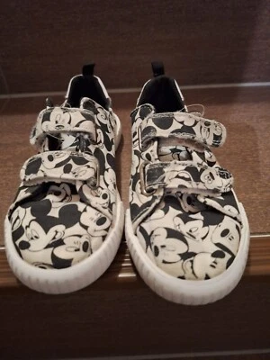 Stoffschuhe Mickey Mouse, schwarz/weiß, Gr.29, H&M, top Zustand - Bild 1 von 4