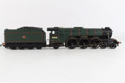 R2126 4-6-2 BR Green A3 Class 60046 Diamond Jubilee: Hornby Club Limited Edition - Image 1 of 2