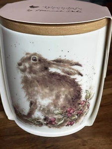 Wrendale Woodland Collection: Hawthorn Blossom & Rosehip Candle H. Dale’s Hare - Picture 1 of 5