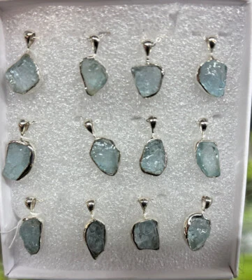 "Colgante aguamarina plata de ley con cadena de plata de ley de 18"""  Foto 1 de 3